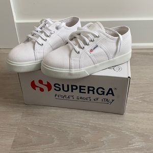 BRAND NEW!!! Kids Size 2 Superga